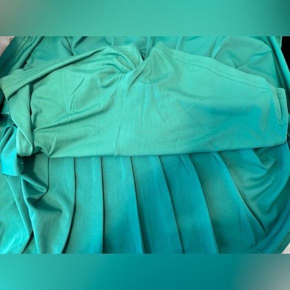 SOLD OUT INDERO Pleated Tennis/Golf Skort - Active Collection-NWT - Picture 6 of 8